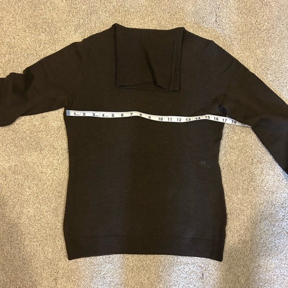 Classic merino wool brown turtleneck size small - Picture 5 of 5